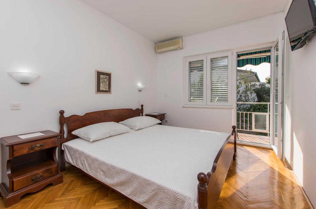 Apartment And Rooms Franka Žaborić Extérieur photo